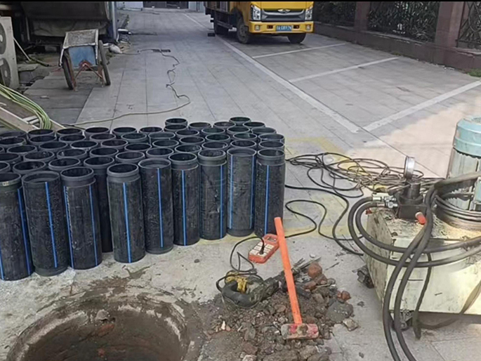 下谷坪土家族乡PE置换管厂家 DN315置换管 非开挖管短管置换